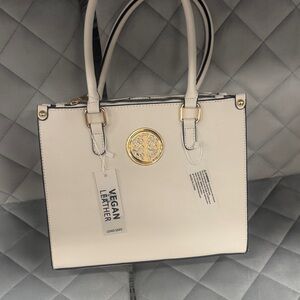 Chic Cream Tote Bag with Gold Accents